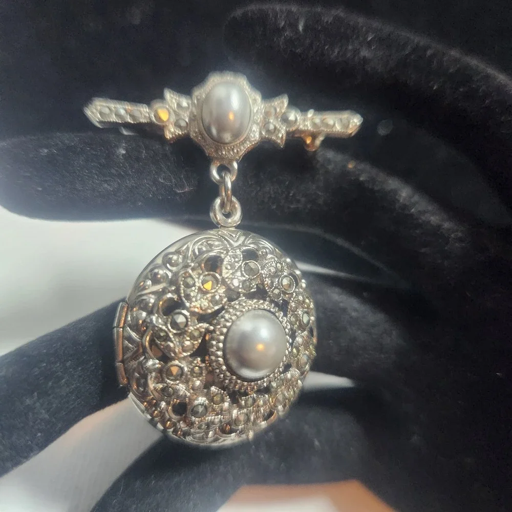 Vintage Marcasite glass Pearl Filigree Locket Brooch Silver Tone Victorian Style